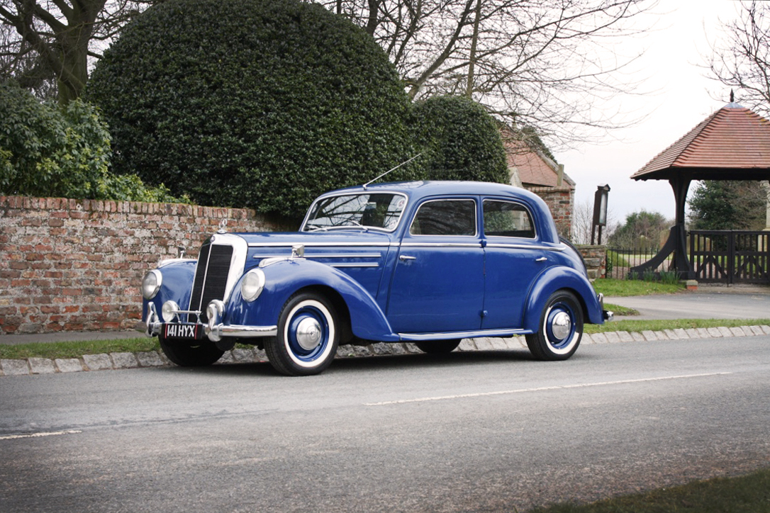 1954 Mercedes-Benz 220S Saloon